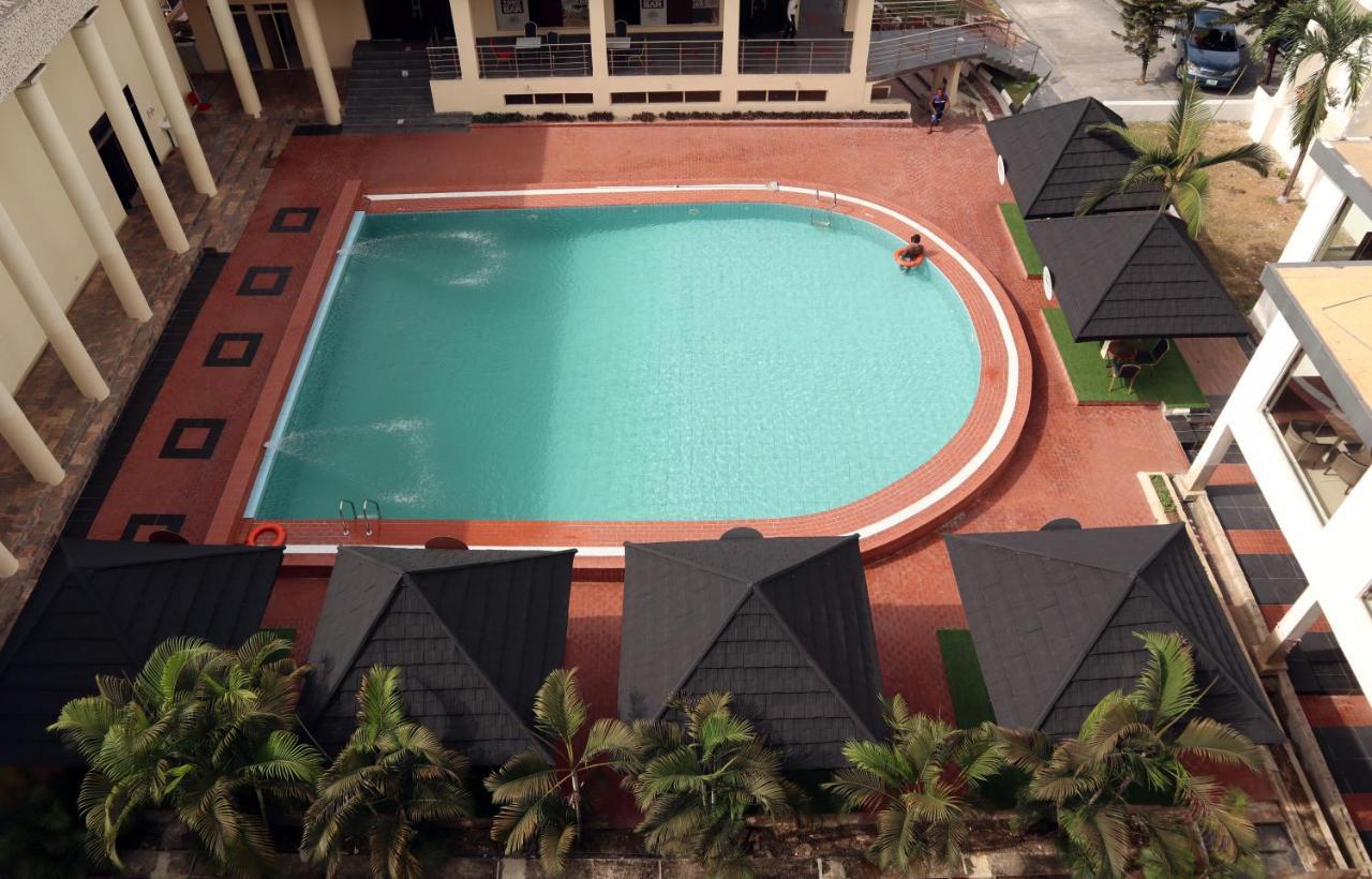 Monty Suites Calabar Eksteriør bilde